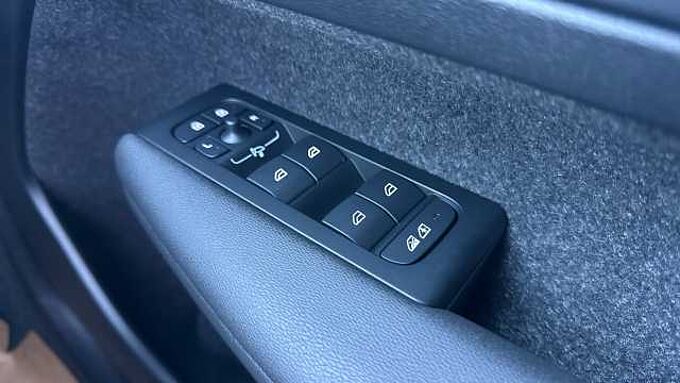 Volvo XC40 Black Edition Ultra, B4 Mild hybrid, Petrol