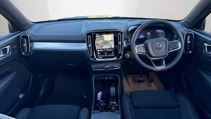 Volvo XC40 Black Edition Ultra, B4 Mild hybrid, Petrol