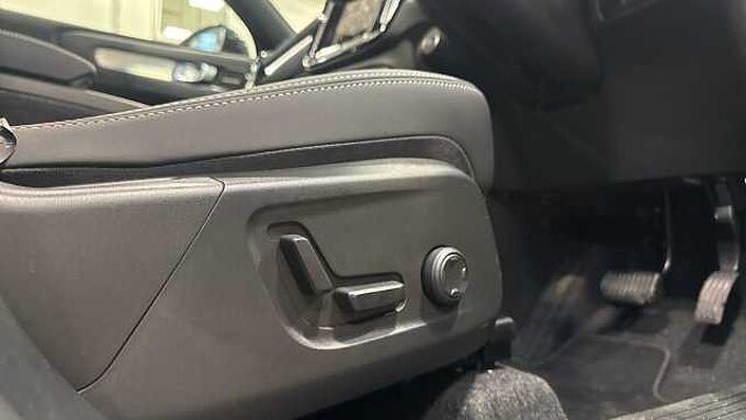 Volvo XC40 Black Edition Ultra, B4 Mild hybrid, Petrol