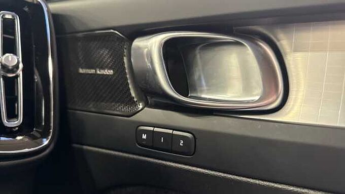 Volvo XC40 Black Edition Ultra, B4 Mild hybrid, Petrol