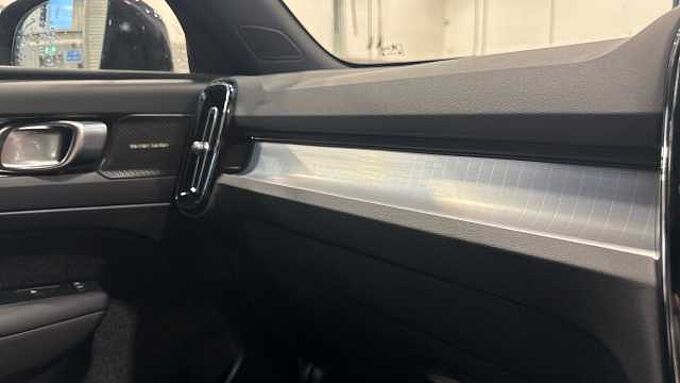 Volvo XC40 Black Edition Ultra, B4 Mild hybrid, Petrol