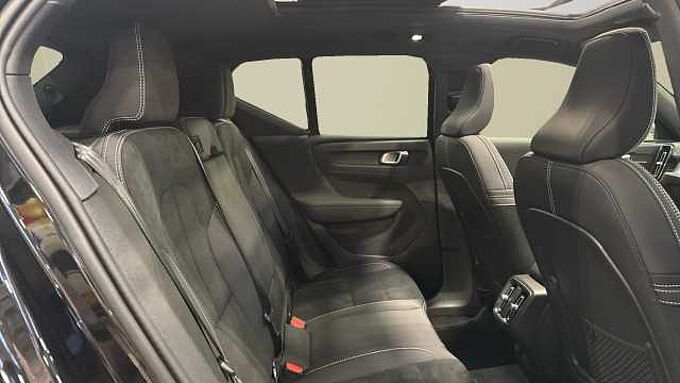 Volvo XC40 Black Edition Ultra, B4 Mild hybrid, Petrol
