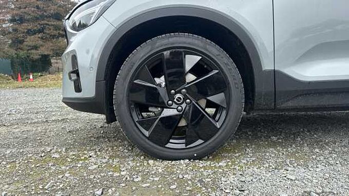 Volvo XC40 Black Edition Ultra, B4 Mild hybrid, Petrol