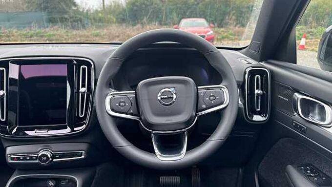 Volvo XC40 Black Edition Ultra, B4 Mild hybrid, Petrol