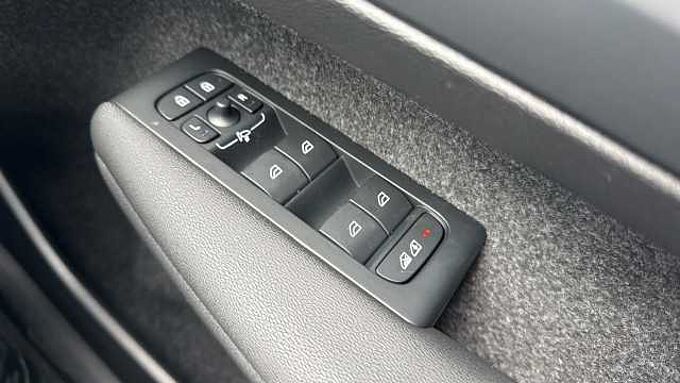 Volvo XC40 Black Edition Ultra, B4 Mild hybrid, Petrol