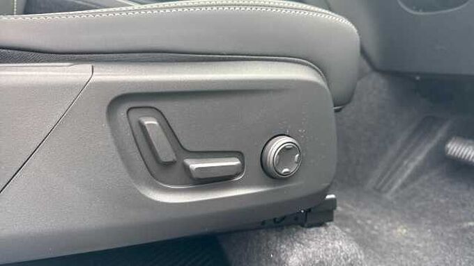 Volvo XC40 Black Edition Ultra, B4 Mild hybrid, Petrol