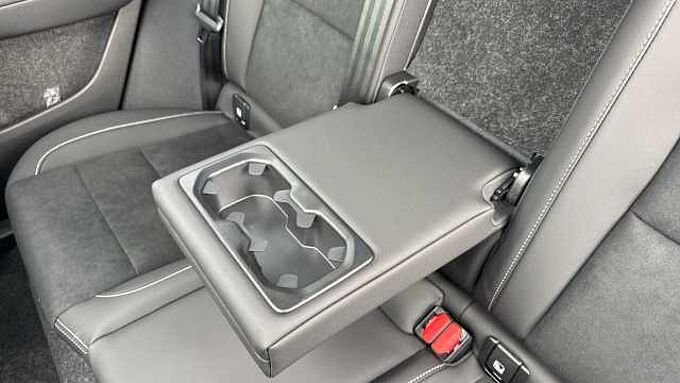 Volvo XC40 Black Edition Ultra, B4 Mild hybrid, Petrol