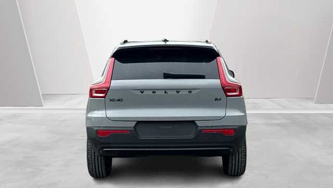 Volvo XC40 Black Edition Ultra, B4 Mild hybrid, Petrol