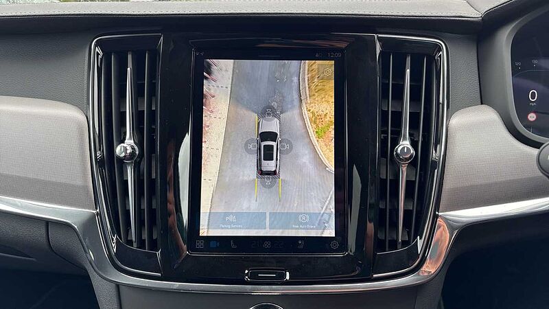 Volvo V90 Plus, T6 AWD Plug-in hybrid, Electric/Petrol, Dark