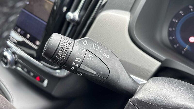 Volvo V90 Plus, T6 AWD Plug-in hybrid, Electric/Petrol, Dark
