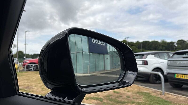 Volvo V90 Plus, T6 AWD Plug-in hybrid, Electric/Petrol, Dark