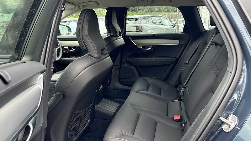 Volvo V90 Plus, T6 AWD Plug-in hybrid, Electric/Petrol, Dark