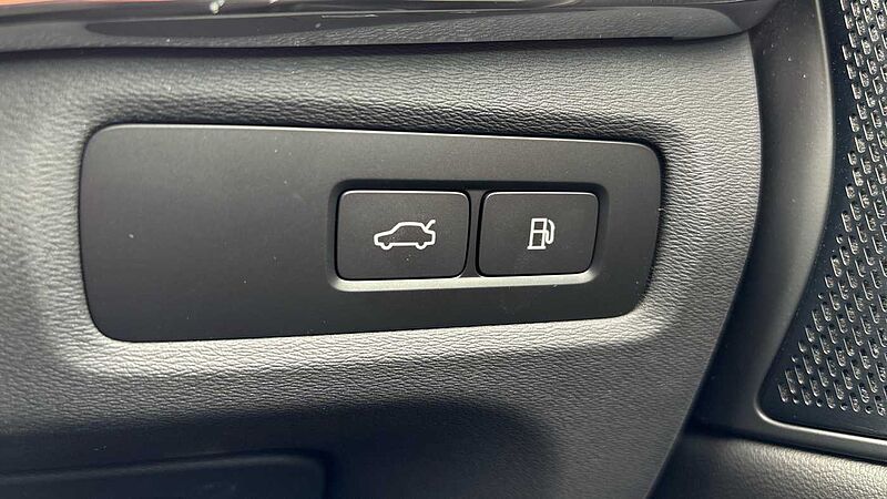 Volvo V90 Plus, T6 AWD Plug-in hybrid, Electric/Petrol, Dark