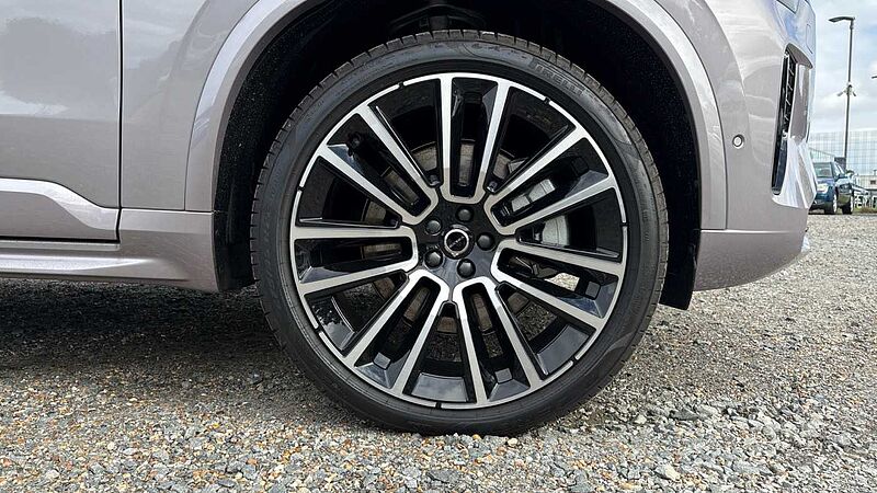 Volvo XC90 Ultra, T8 AWD Plug-in hybrid, Electric/Petrol, Dark, 7 Seats