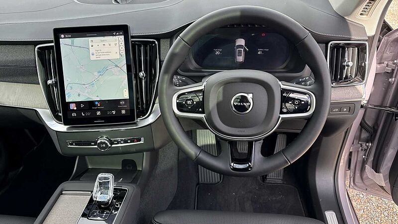 Volvo XC90 Ultra, T8 AWD Plug-in hybrid, Electric/Petrol, Dark, 7 Seats