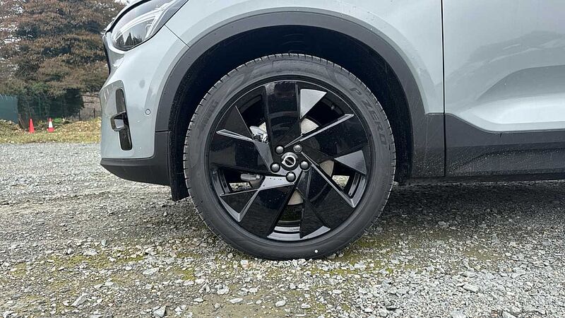 Volvo XC40 Black Edition Ultra, B4 Mild hybrid, Petrol