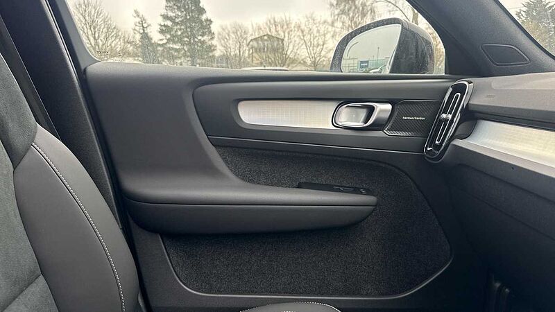 Volvo XC40 Black Edition Ultra, B4 Mild hybrid, Petrol