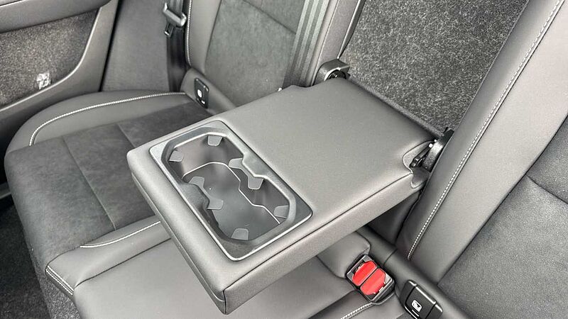 Volvo XC40 Black Edition Ultra, B4 Mild hybrid, Petrol