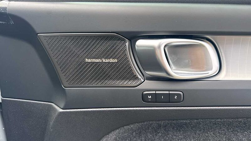 Volvo XC40 Black Edition Ultra, B4 Mild hybrid, Petrol