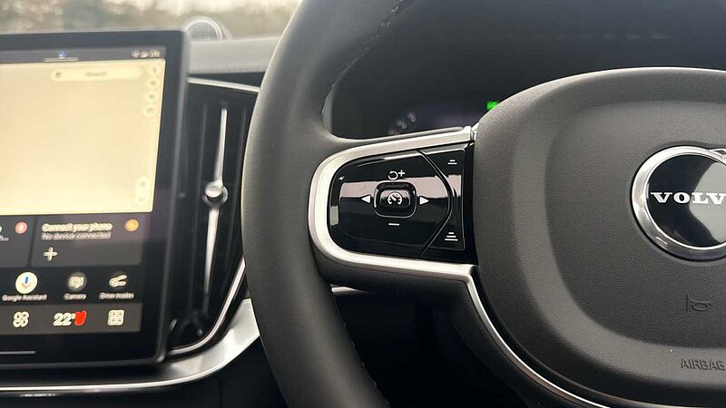 Volvo XC90 Ultra, T8 AWD Plug-in hybrid, Electric/Petrol, Dark, 7 Seats