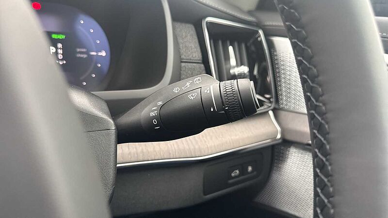 Volvo XC90 Ultra, T8 AWD Plug-in hybrid, Electric/Petrol, Dark, 7 Seats