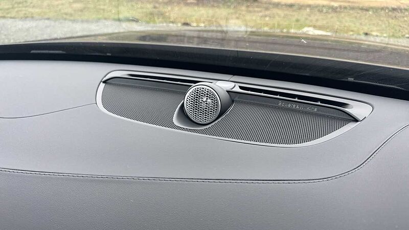 Volvo XC90 Ultra, T8 AWD Plug-in hybrid, Electric/Petrol, Dark, 7 Seats