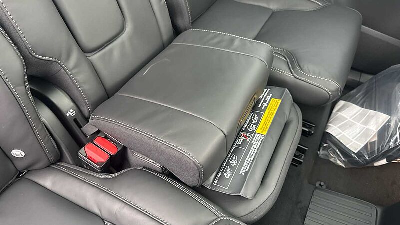 Volvo XC90 Ultra, T8 AWD Plug-in hybrid, Electric/Petrol, Dark, 7 Seats