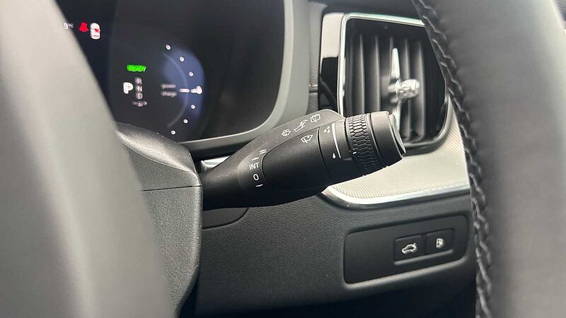 Volvo XC60 Black Edition Ultra, T8 AWD Plug-in hybrid, Electric/Petrol