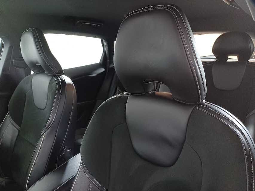 Volvo V40 T2 R-Design Manual