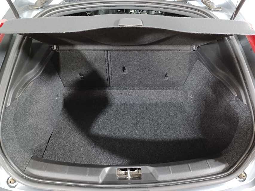 Volvo V40 T2 R-Design Manual