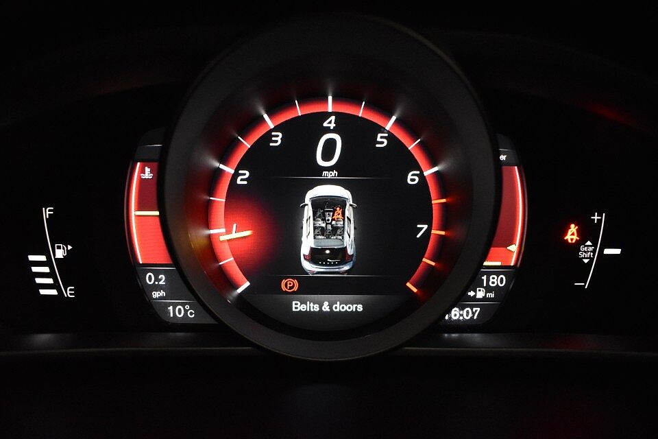 Volvo V40 T2 R-Design Manual