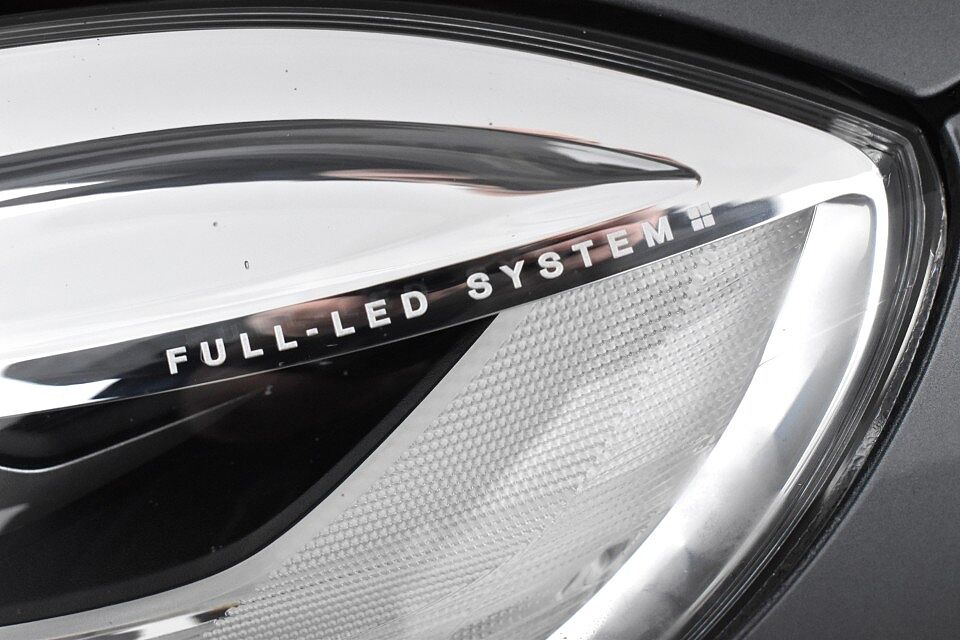 Volvo V40 T2 R-Design Manual