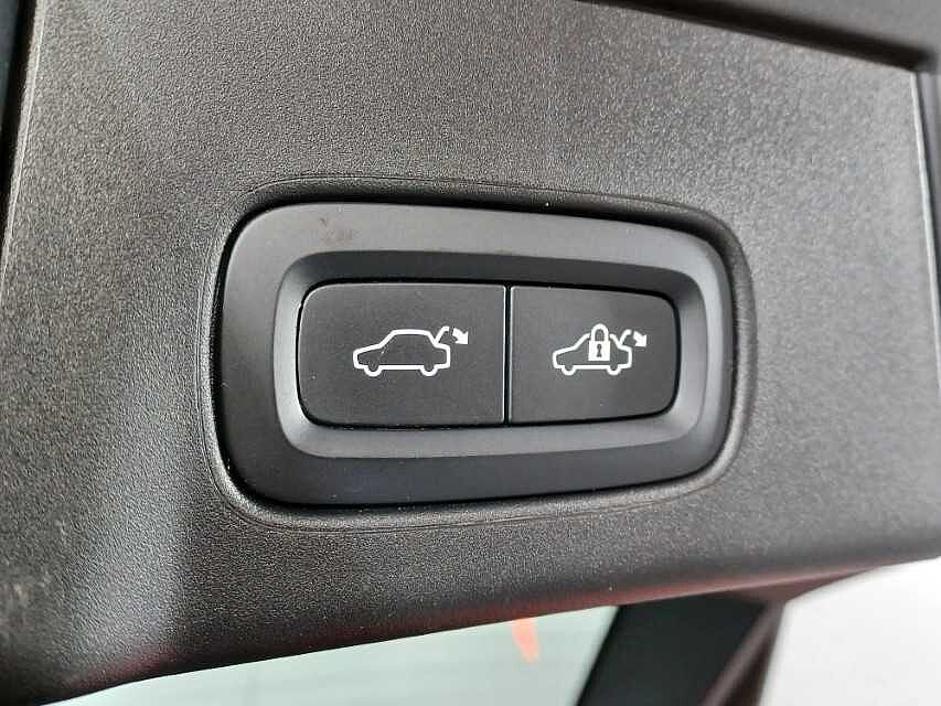 Volvo V90 Cross Country Plus, B5 AWD mild hybrid, Petrol