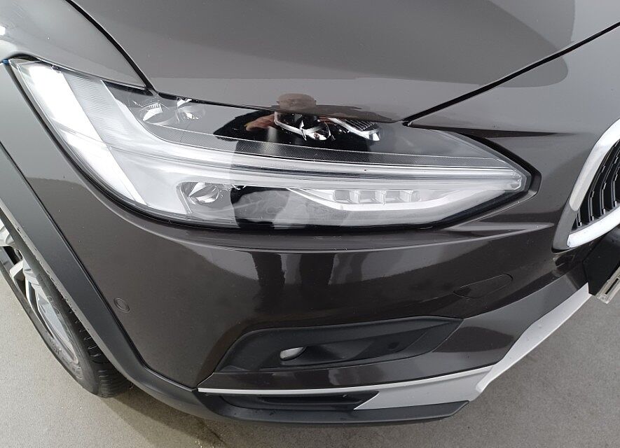 Volvo V90 Cross Country Plus, B5 AWD mild hybrid, Petrol