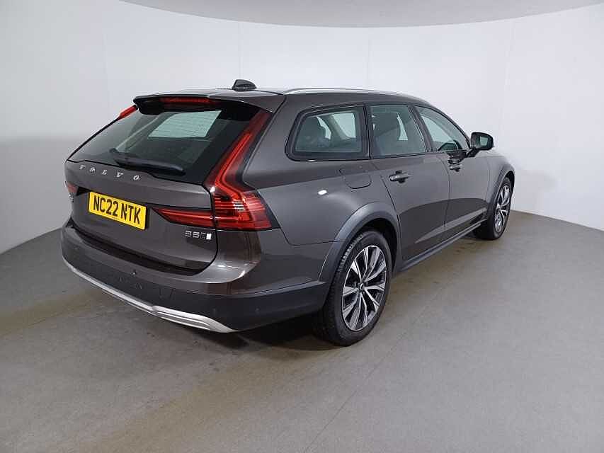 Volvo V90 Cross Country Plus, B5 AWD mild hybrid, Petrol