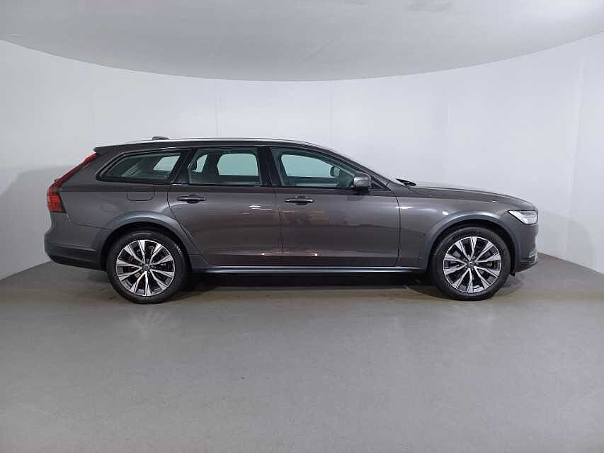 Volvo V90 Cross Country Plus, B5 AWD mild hybrid, Petrol