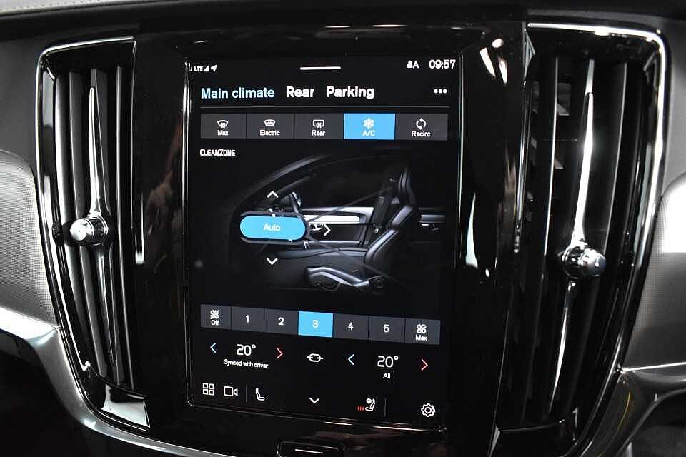 Volvo V90 Cross Country Plus, B5 AWD mild hybrid, Petrol