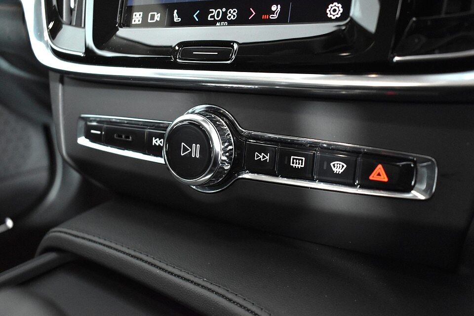 Volvo V90 Cross Country Plus, B5 AWD mild hybrid, Petrol