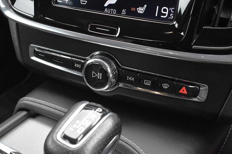 Volvo S90 D4 R-Design Automatic