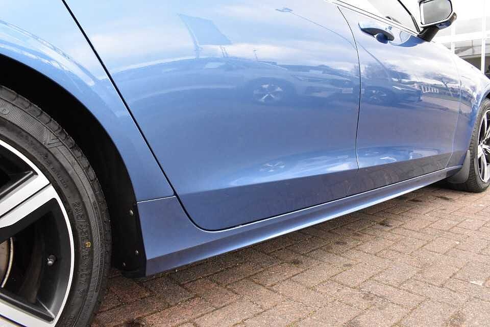 Volvo S90 D4 R-Design Automatic