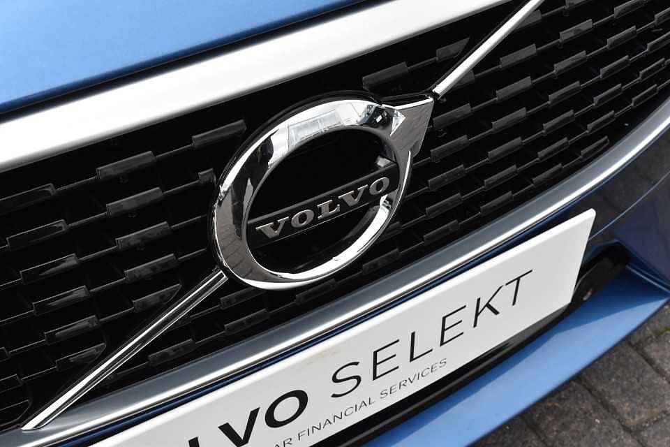 Volvo S90 D4 R-Design Automatic