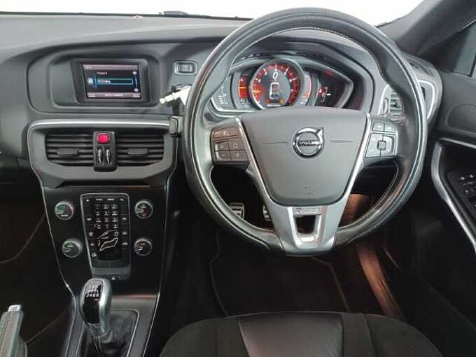 Volvo V40 T2 R-Design Manual