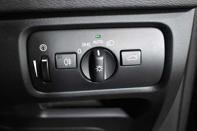 Volvo V40 T2 R-Design Manual