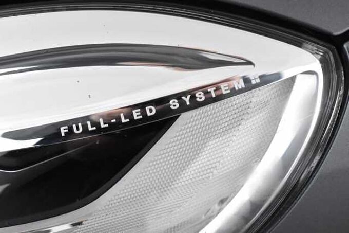 Volvo V40 T2 R-Design Manual