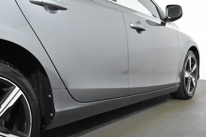 Volvo V40 T2 R-Design Manual