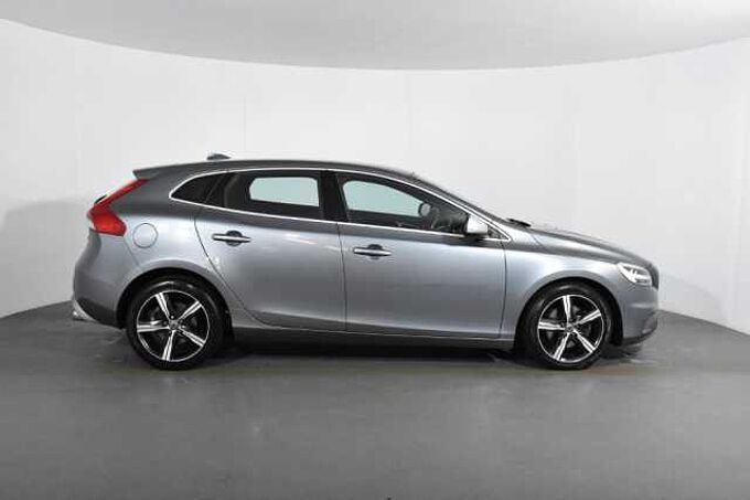 Volvo V40 T2 R-Design Manual
