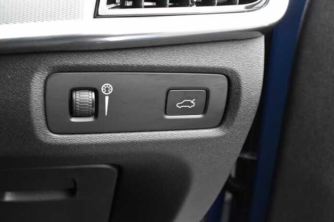 Volvo S90 D4 R-Design Automatic