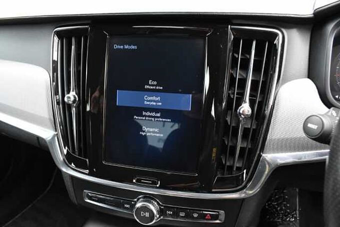 Volvo S90 D4 R-Design Automatic