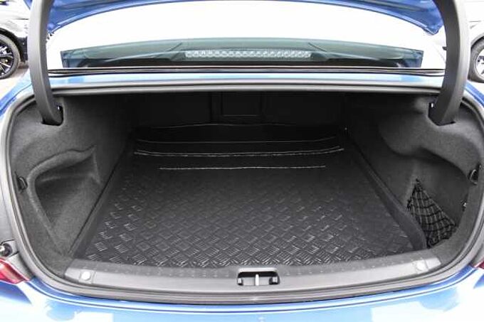 Volvo S90 D4 R-Design Automatic