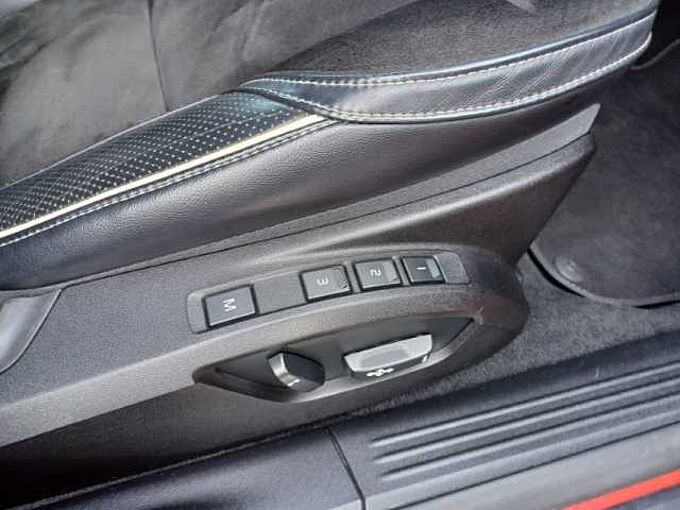 Volvo V40 T2 R-Design Manual